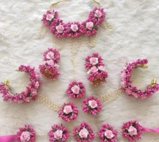 Hiraola's Product Image